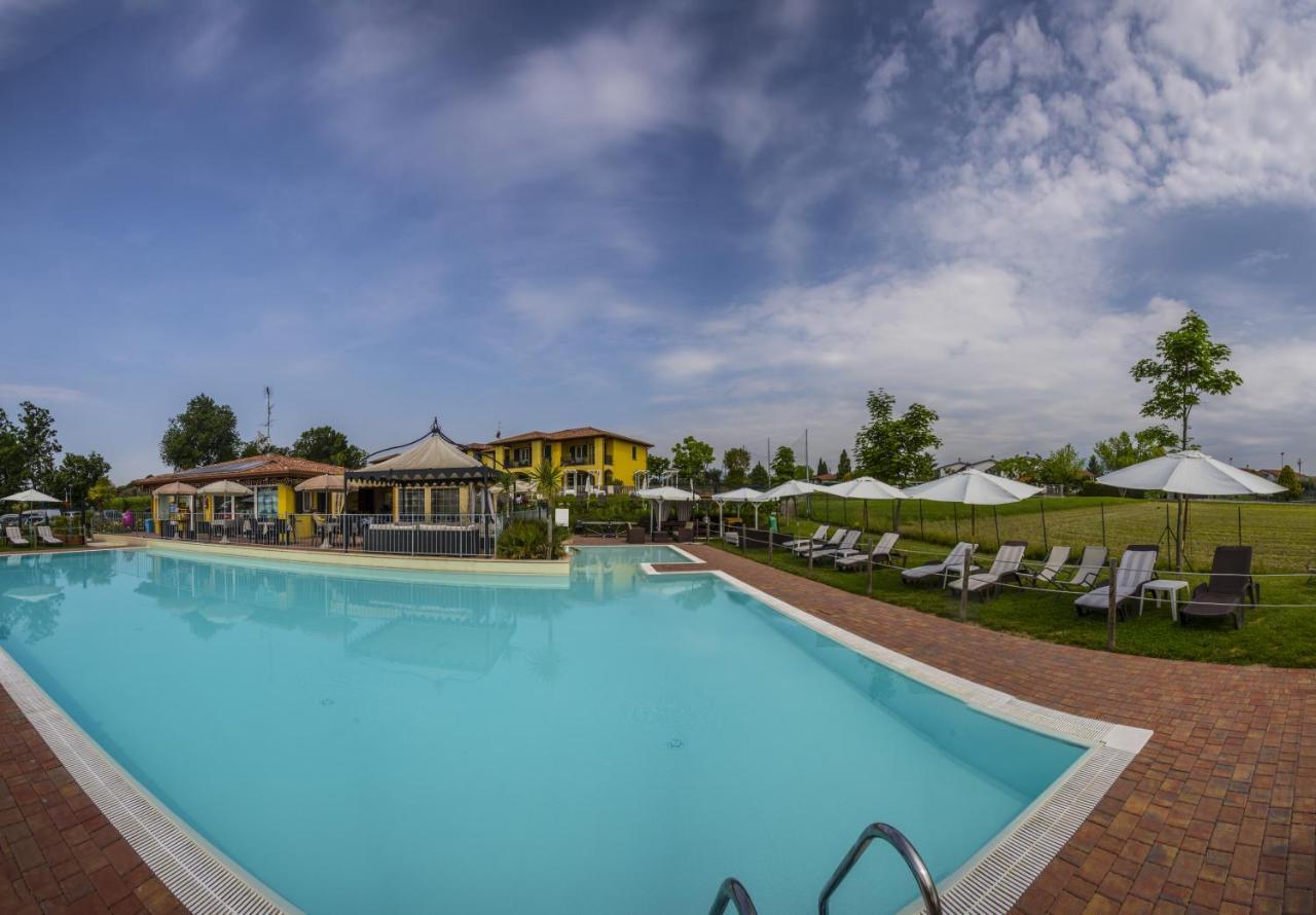 Residence Karina Moniga del Garda Εξωτερικό φωτογραφία