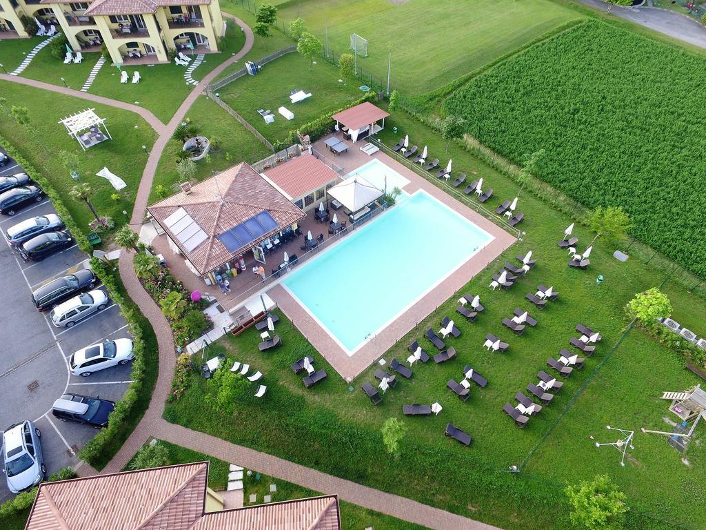 Residence Karina Moniga del Garda Εξωτερικό φωτογραφία