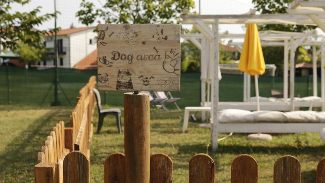 Residence Karina Moniga del Garda Εξωτερικό φωτογραφία